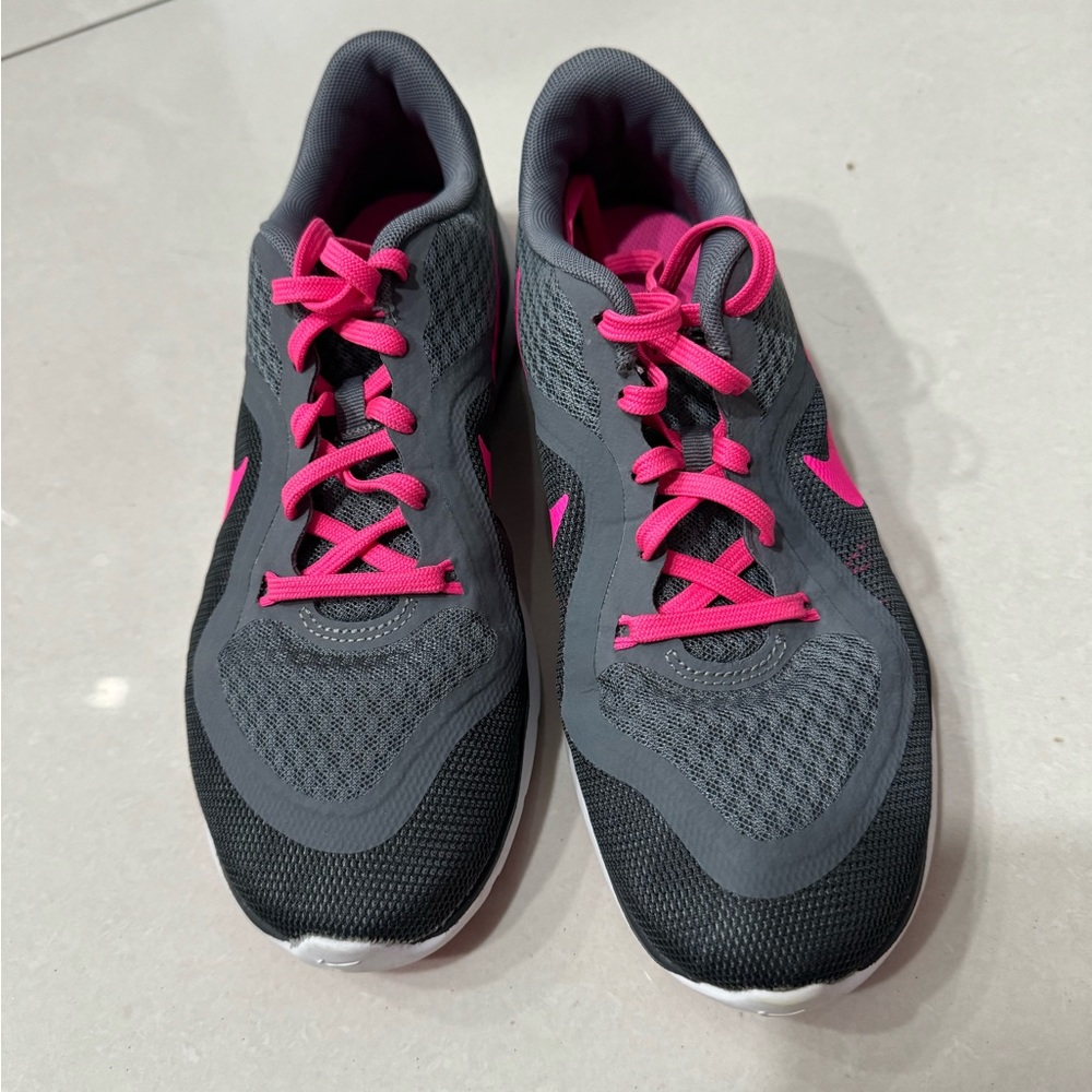 Nike Womens Wmns Flex Trainer